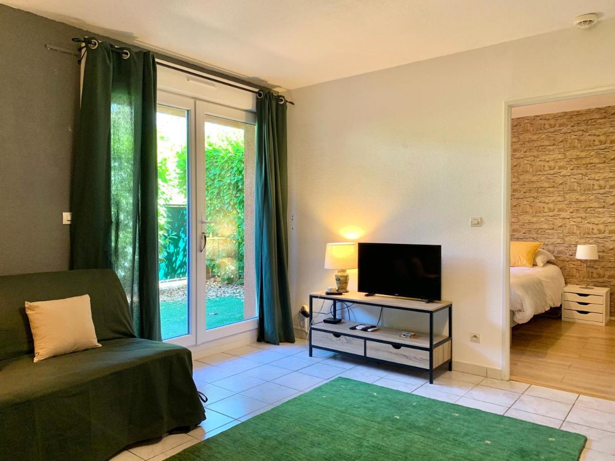 Blagnac : Appartement T2 Avec Jardin, Parking Et Climatisation Exterior photo